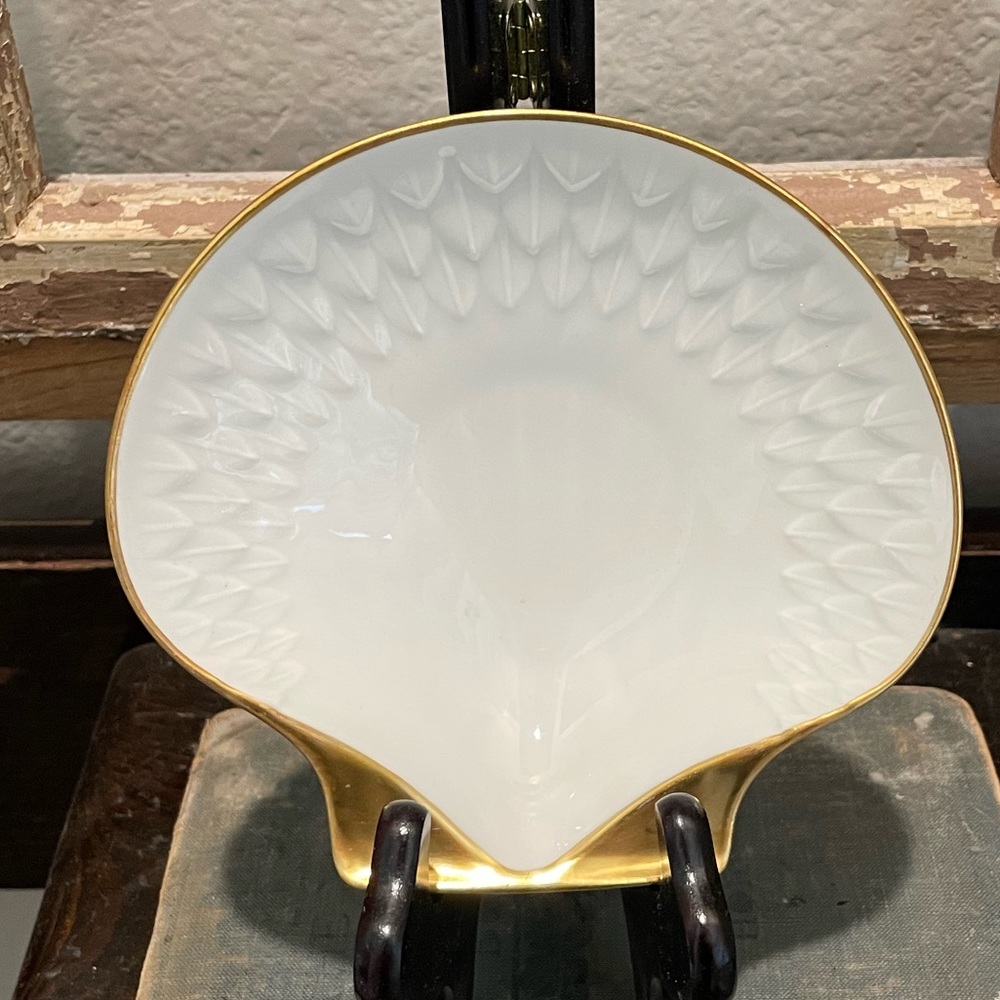 Vintage French shell bowl